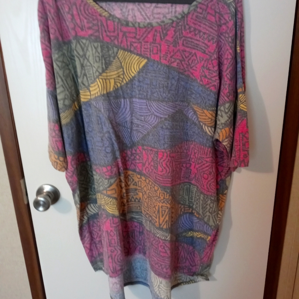 LuLaRoe Irma Size 2X Multicolored